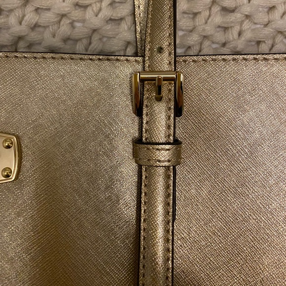 Michael Kors gold satchel large never used - Picture 5 of 7